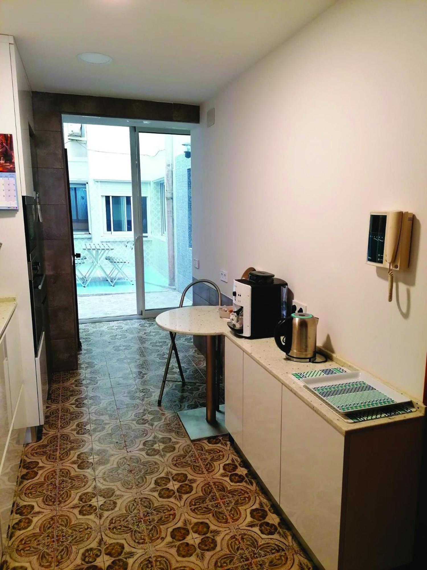 Appartement Au Centre D'Alicante Luaran gambar
